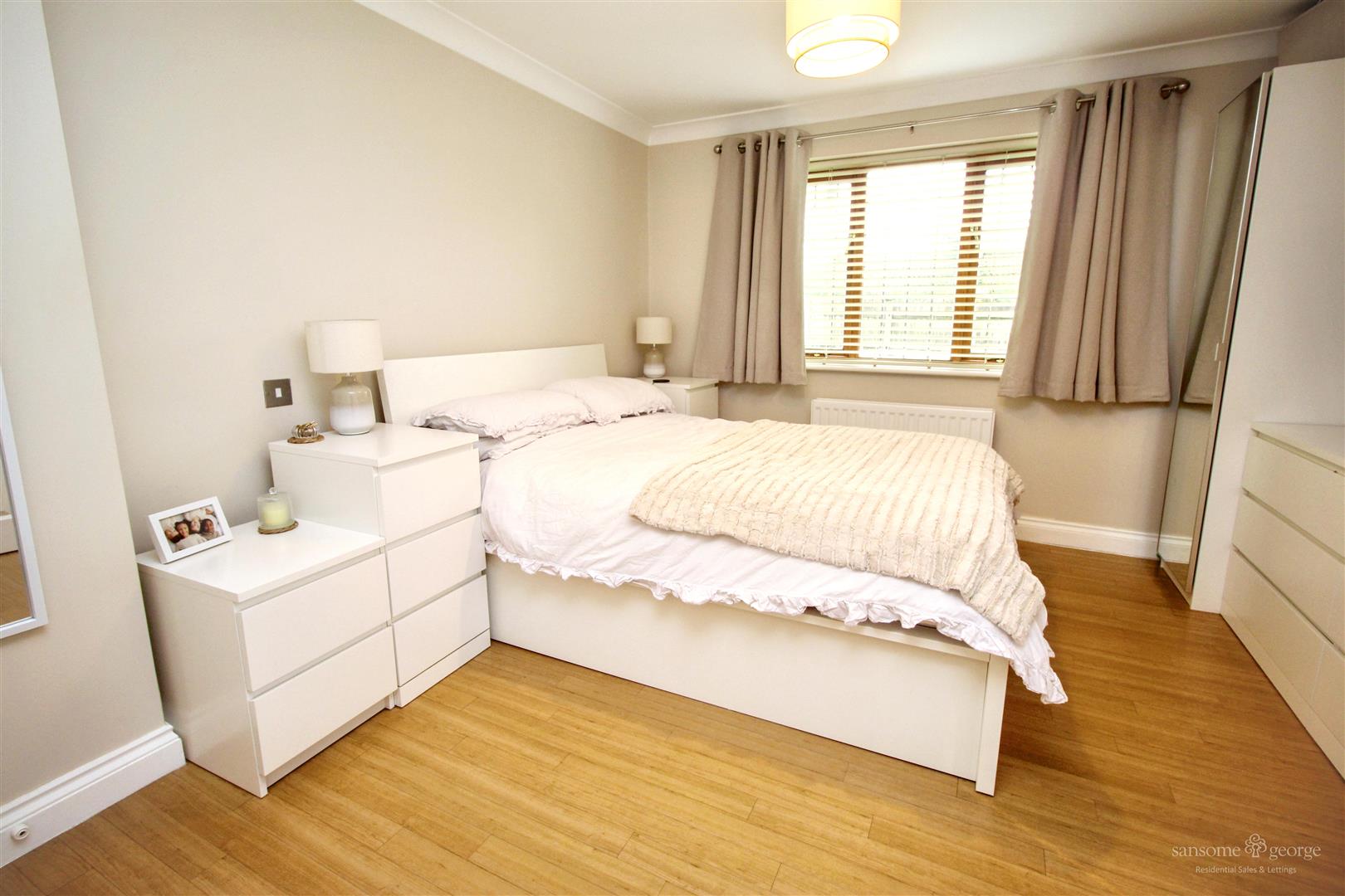 Denefield Gardens, Tilehurst, Reading